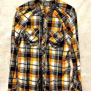 Buckle Black - standard fit button down - mens M